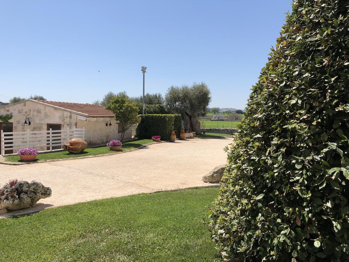 Masseria Madonna Dell'Arco Agriturismo Martina Franca Bagian luar foto